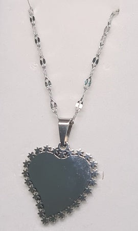 HEART NECKLACE