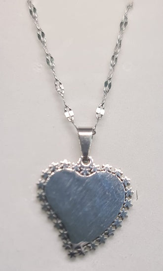 HEART NECKLACE